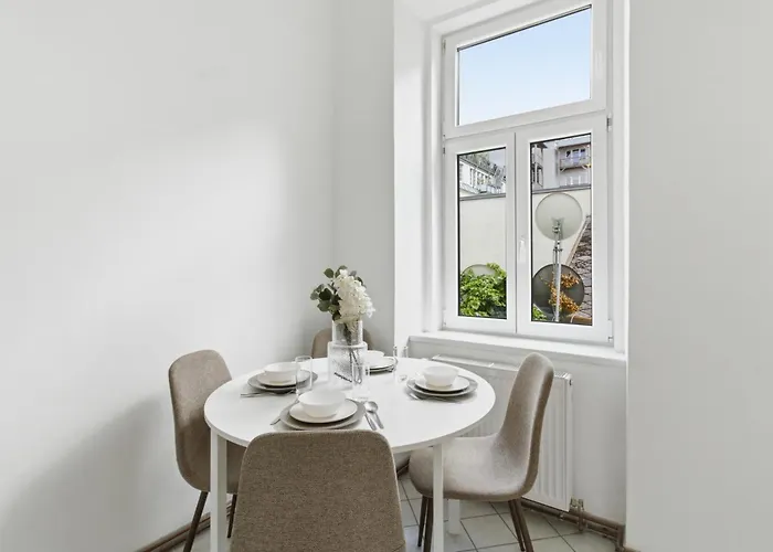 Next To Schoenbrunn I 10 Min To U4 I Free Wifi Apartamento *